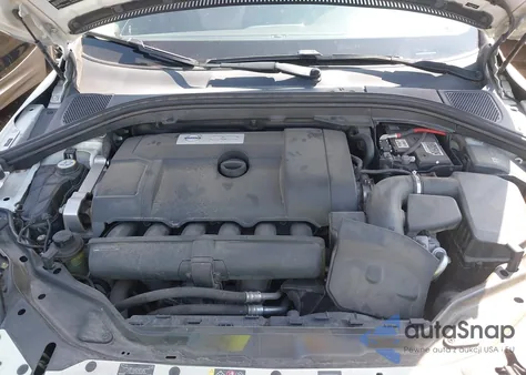 2013 Volvo Xc60 3.2 z USA, uszkodzony, nr VIN YV4952DZ3D2444686